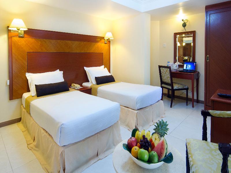 Mookai Hotel Мале Экстерьер фото